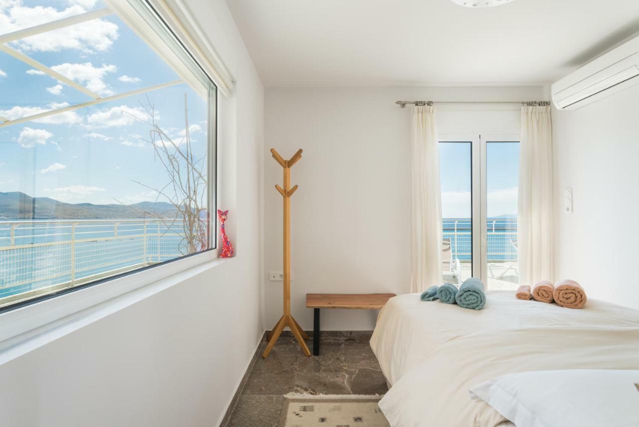 Seafront Penthouse Leo Apartment Kalamata Bagian luar foto