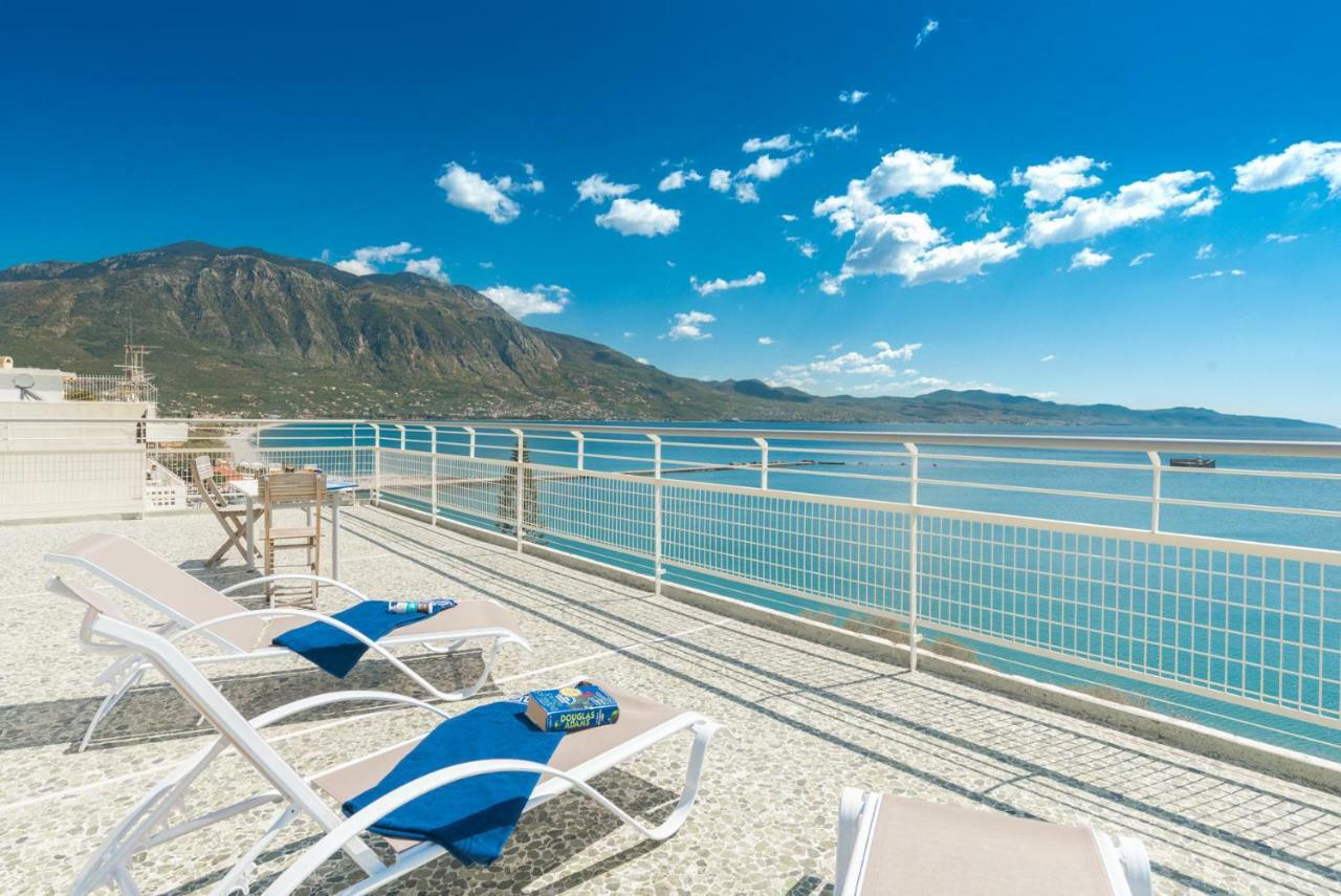 Seafront Penthouse Leo Apartment Kalamata Bagian luar foto